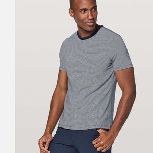 Lululemon Mens small 5 Year Basic Tee Updated Fit Delta Stripe White